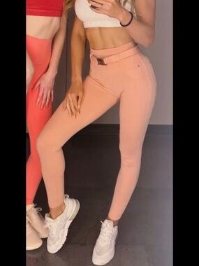 Bombshell Sportswear Belted Leggings Size Small Pink